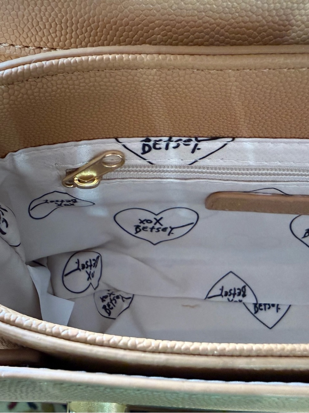 Betsey Johnson Beige/Tan Pebbled Shoulder Bag with Heart Lining